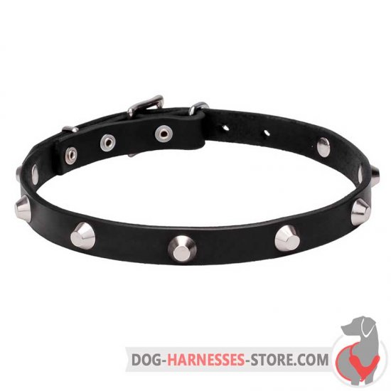 Elegant Leather Dog Collar with Chrome Plated Pyramids